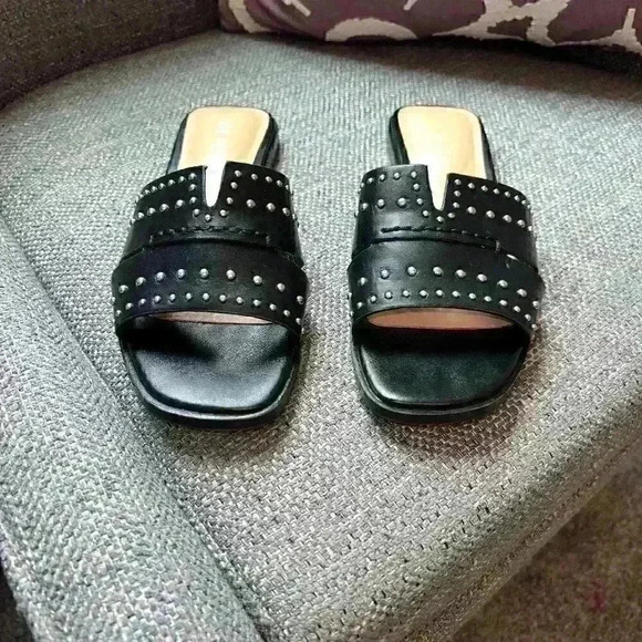 Nine West Grandas Black Faux Leather Sandals with Studs! Size 6.5 - Picture 1 of 6
